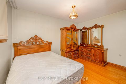 Photo 25 at 52 Storer Drive, Humbermede, Toronto