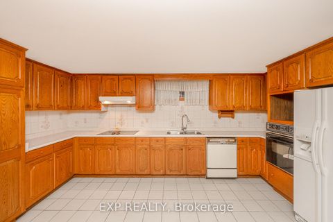 Photo 31 at 52 Storer Drive, Humbermede, Toronto