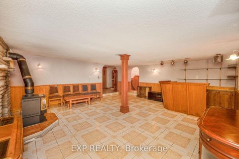 Photo 33 at 52 Storer Drive, Humbermede, Toronto
