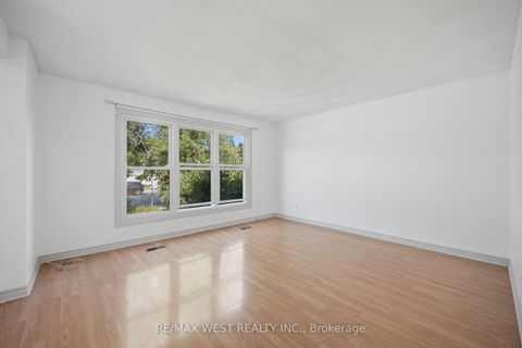 Photo 5 at 751 Meadowvale Road, Highland Creek, Toronto