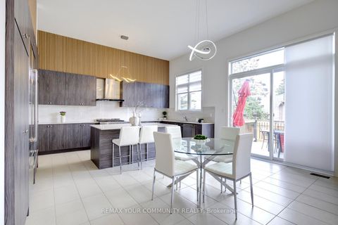 Photo 14 at 96 Bond Crescent, Oak Ridges, Richmond Hill