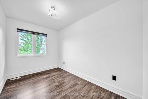 Photo 9 at 81 Bulmer Crescent, Woodland Hill, Newmarket