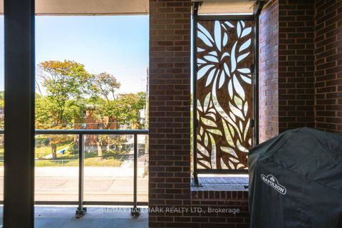 Photo 20 at 403 - 1331 Queen Street E, South Riverdale, Toronto