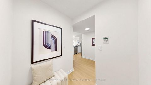 Photo 1 at 2205 - 761 Bay Street, Bay Street Corridor, Toronto