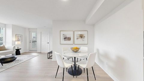 Photo 8 at 2205 - 761 Bay Street, Bay Street Corridor, Toronto
