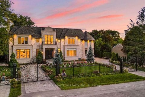 Photo 1 at 267 Arnold Avenue, Yorkhill, Vaughan