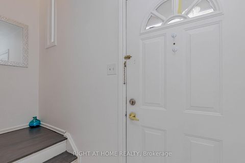 Photo 8 at 3 - 40 Rexdale Boulevard, Kipling, Toronto