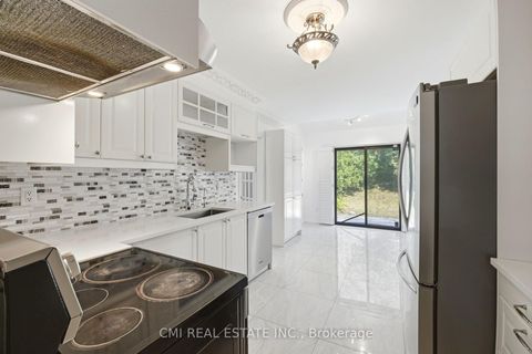 Photo 15 at 127 O'connor Crescent, North Richvale, Richmond Hill