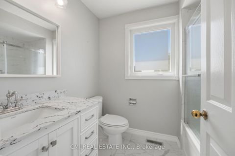 Photo 26 at 127 O'connor Crescent, North Richvale, Richmond Hill