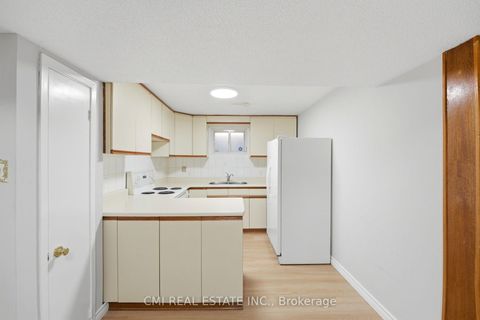 Photo 31 at 127 O'connor Crescent, North Richvale, Richmond Hill