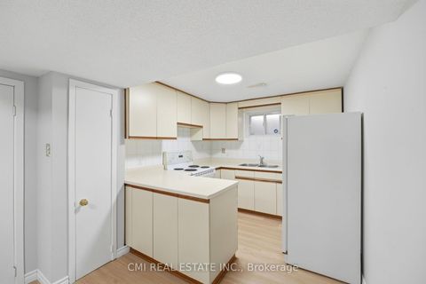 Photo 32 at 127 O'connor Crescent, North Richvale, Richmond Hill