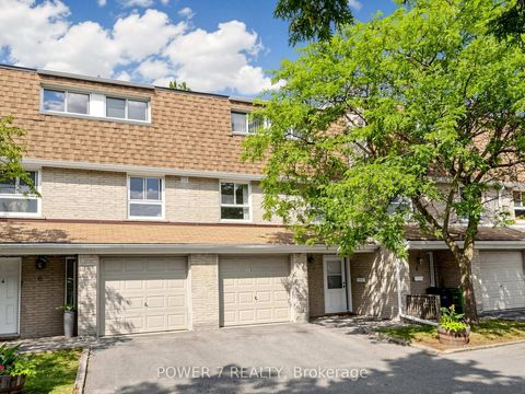 Photo 2 at 5 - 77 Rameau Drive, Hillcrest Village, Toronto