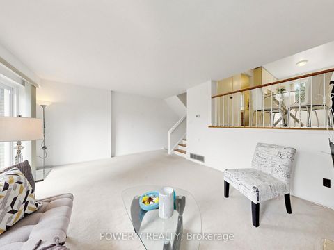 Photo 10 at 5 - 77 Rameau Drive, Hillcrest Village, Toronto
