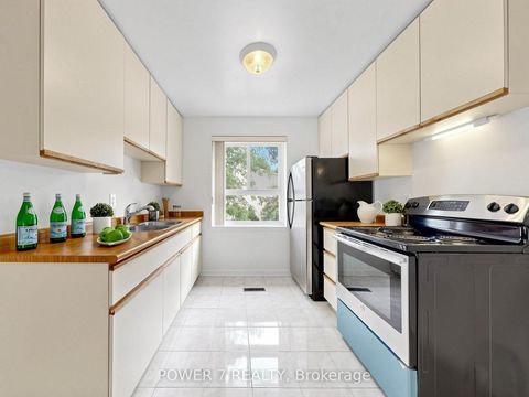 Photo 16 at 5 - 77 Rameau Drive, Hillcrest Village, Toronto