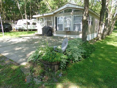 Photo 1 at 422 - 1652 Puddicombre Road, Clairville, Toronto