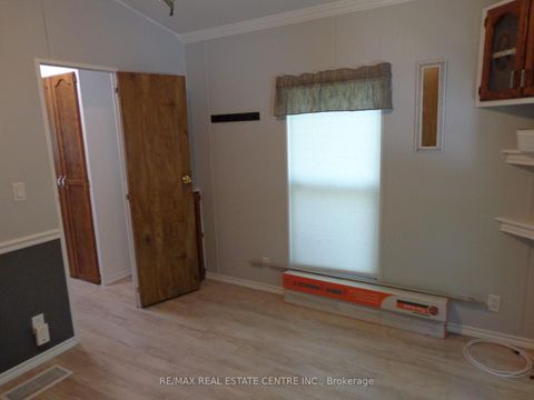 Photo 13 at 422 - 1652 Puddicombre Road, Clairville, Toronto