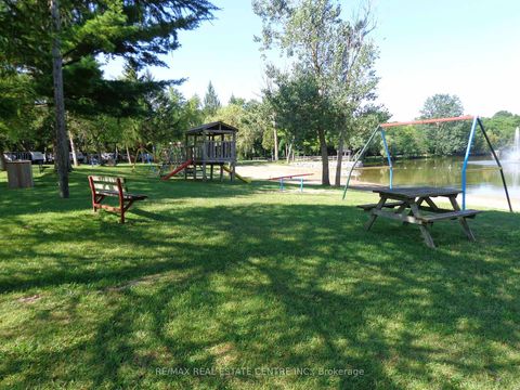 Photo 17 at 422 - 1652 Puddicombre Road, Clairville, Toronto