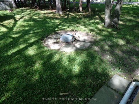 Photo 34 at 422 - 1652 Puddicombre Road, Clairville, Toronto