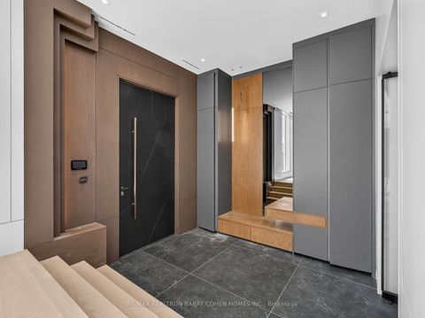 Photo 1 at 26 Clinton Drive, South Richvale, Richmond Hill