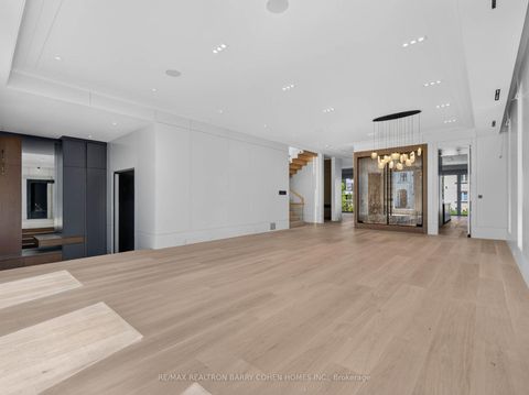 Photo 3 at 26 Clinton Drive, South Richvale, Richmond Hill