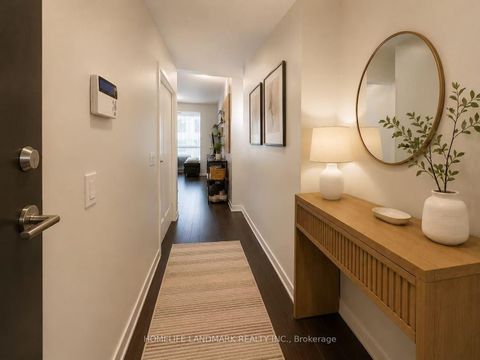 Photo 5 at 418 - 199 RICHMOND Street W, Waterfront Communities C1, Toronto