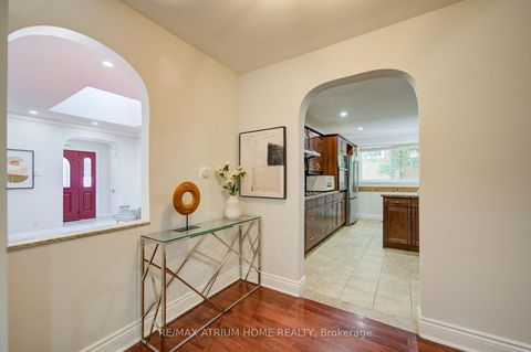 Photo 9 at 18 Doverwood Court, Newtonbrook East, Toronto