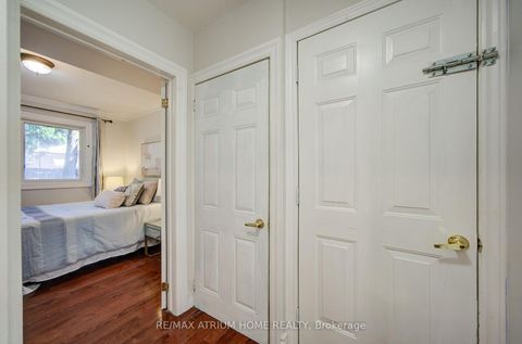 Photo 29 at 18 Doverwood Court, Newtonbrook East, Toronto