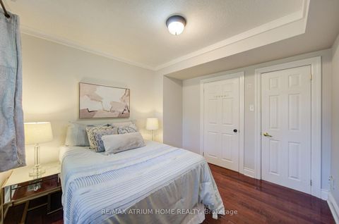 Photo 34 at 18 Doverwood Court, Newtonbrook East, Toronto