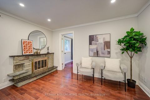 Photo 35 at 18 Doverwood Court, Newtonbrook East, Toronto