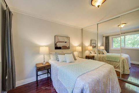 Photo 37 at 18 Doverwood Court, Newtonbrook East, Toronto