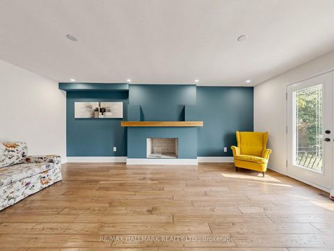 Photo 12 at 25 Kersey Crescent, North Richvale, Richmond Hill