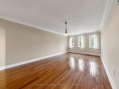 Photo 18 at 25 Kersey Crescent, North Richvale, Richmond Hill