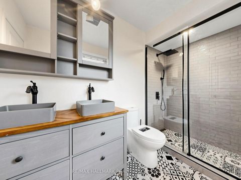 Photo 20 at 25 Kersey Crescent, North Richvale, Richmond Hill