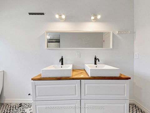 Photo 25 at 25 Kersey Crescent, North Richvale, Richmond Hill