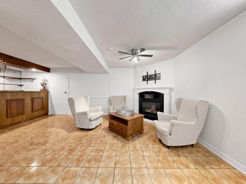 Photo 30 at 25 Kersey Crescent, North Richvale, Richmond Hill
