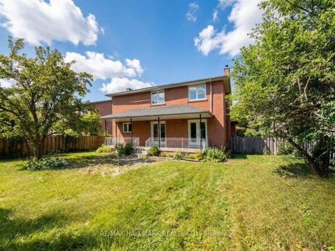 Photo 36 at 25 Kersey Crescent, North Richvale, Richmond Hill