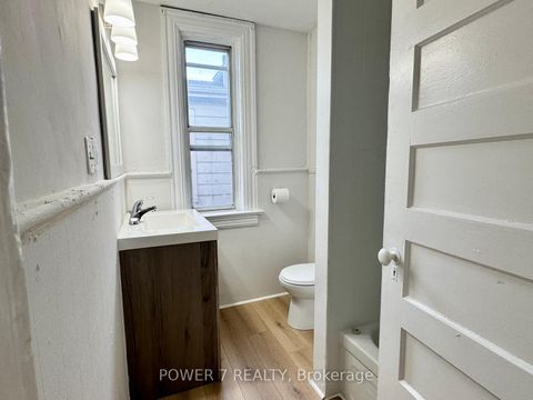 Photo 16 at 810 Ossington Avenue, Junction, Toronto