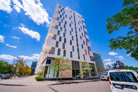 Photo 1 at 301 - 118 Merchants' Wharf, Waterfront Communities C8, Toronto