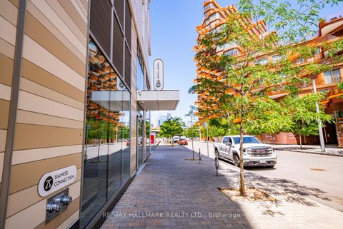 Photo 2 at 301 - 118 Merchants' Wharf, Waterfront Communities C8, Toronto
