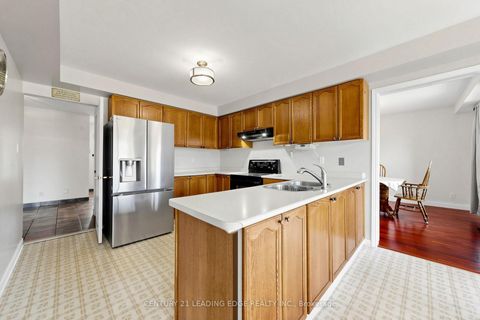 Photo 11 at 153 Natanya Boulevard, Keswick North, Georgina