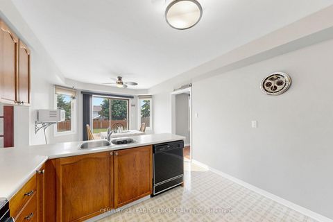 Photo 14 at 153 Natanya Boulevard, Keswick North, Georgina