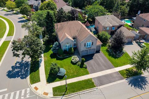Photo 3 at 376 Keith Avenue, Glenway Estates, Newmarket