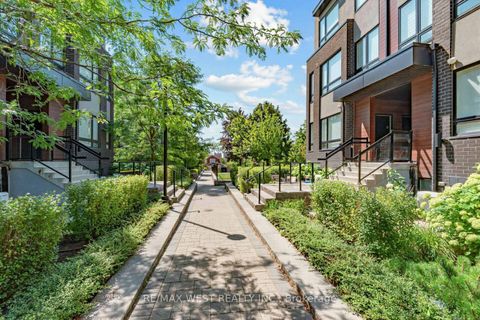 Photo 1 at 303 - 1150 Briar Hill Avenue, Belgravia, Toronto