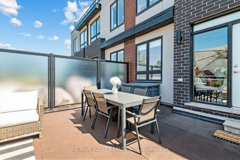 Photo 15 at 303 - 1150 Briar Hill Avenue, Belgravia, Toronto