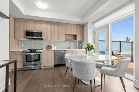 Photo 16 at 303 - 1150 Briar Hill Avenue, Belgravia, Toronto
