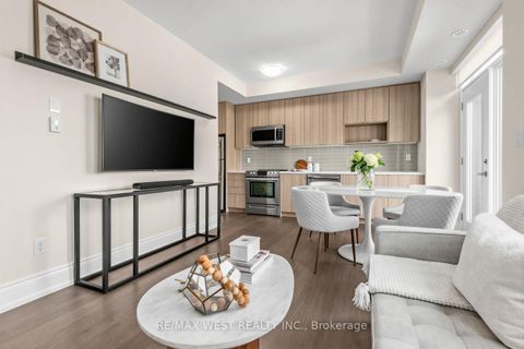 Photo 18 at 303 - 1150 Briar Hill Avenue, Belgravia, Toronto