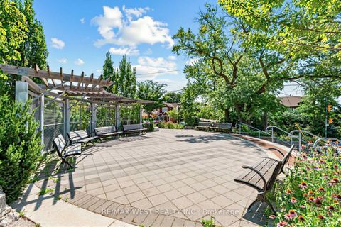 Photo 35 at 303 - 1150 Briar Hill Avenue, Belgravia, Toronto