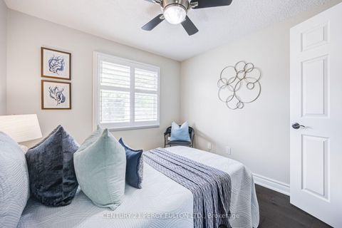 Photo 19 at 87 Crab Apple Way, Donalda, Toronto