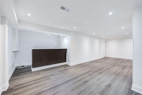 Photo 31 at 87 Crab Apple Way, Donalda, Toronto