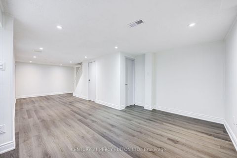 Photo 32 at 87 Crab Apple Way, Donalda, Toronto